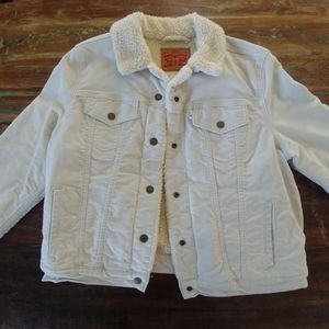 Levi's sherpa jacket very clean size L